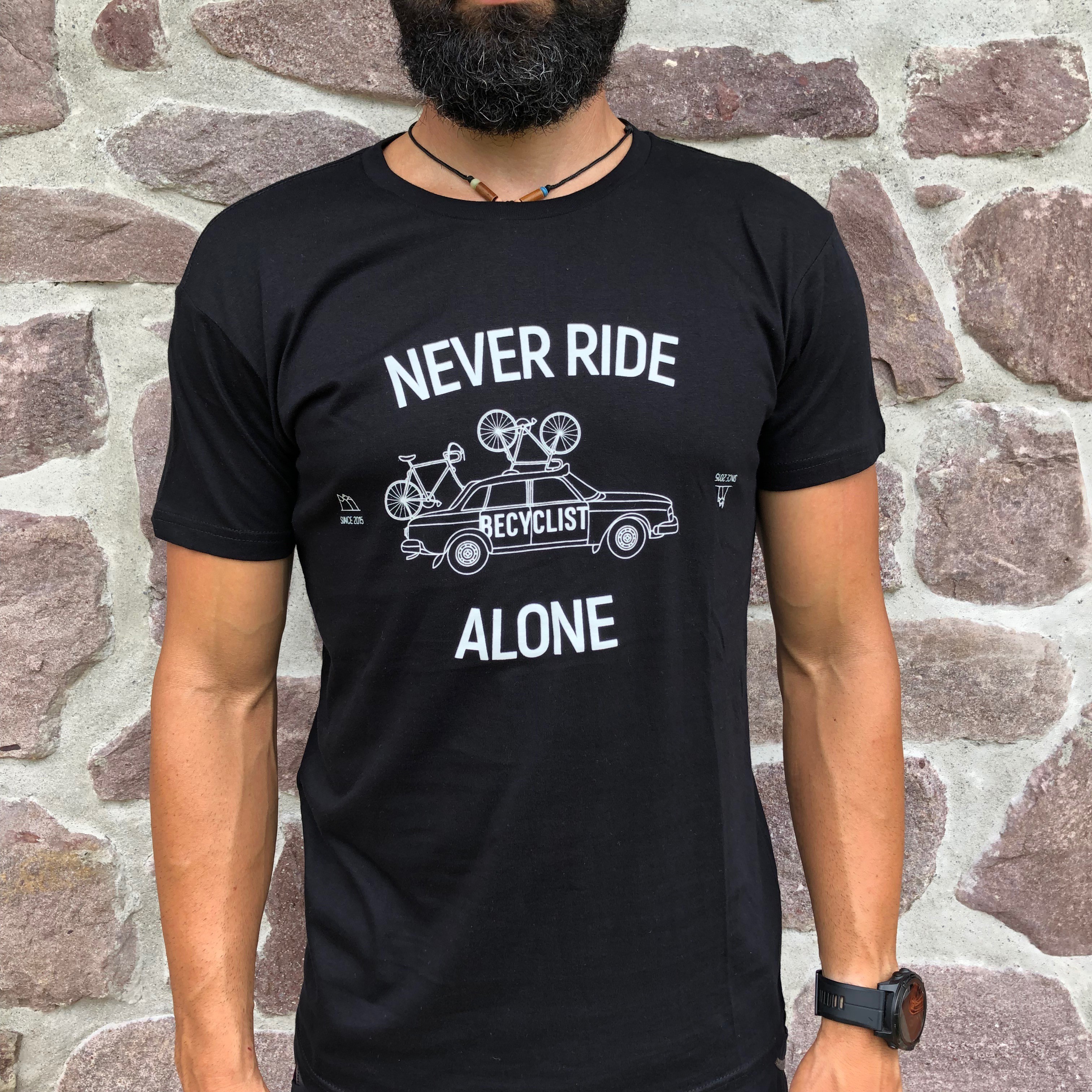 Modtager Forbindelse tobak Men cyclist t-shirt Never Ride Alone - trifunfit.com